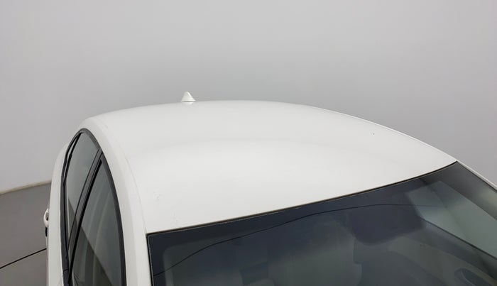 2013 Volkswagen Vento HIGHLINE 1.6 MPI, Petrol, Manual, 71,330 km, Roof