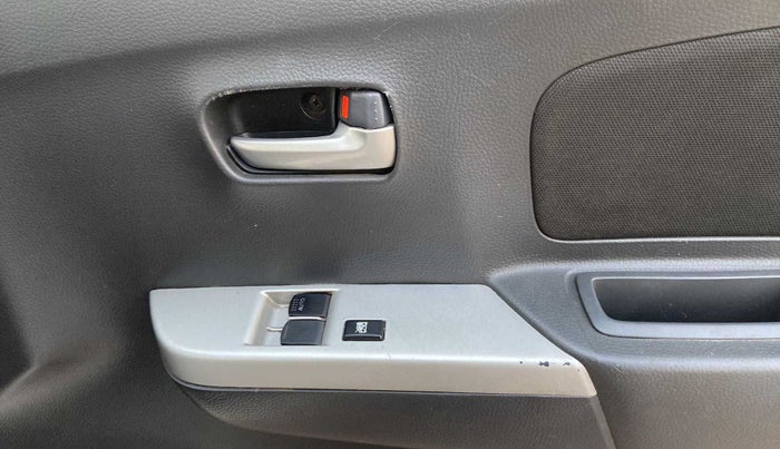 2012 Maruti Wagon R 1.0 LXI, Petrol, Manual, 48,634 km, Driver Side Door Panels Control