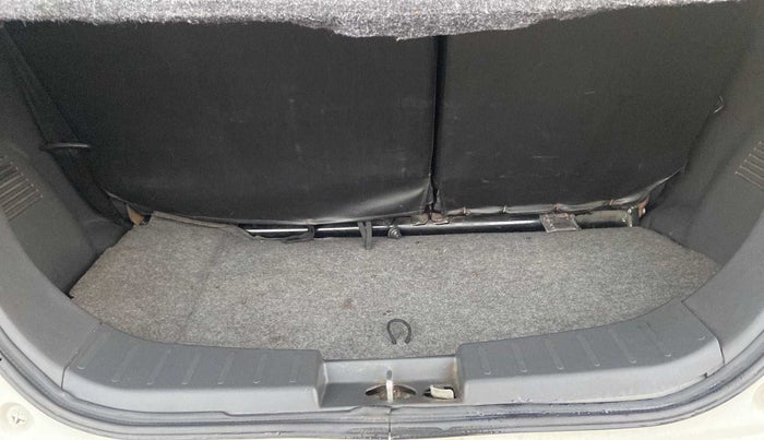2012 Maruti Wagon R 1.0 LXI, Petrol, Manual, 48,634 km, Boot Inside