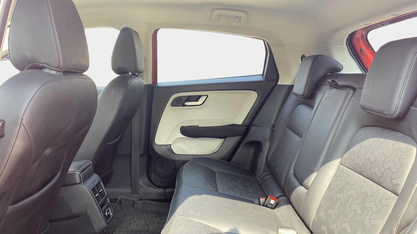 2022 Tata ALTROZ XZA PLUS, Petrol, Automatic, 31,916 km, Right Side Rear Door Cabin