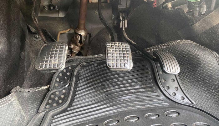 2015 Tata Bolt XE REVOTRON, Petrol, Manual, 27,480 km, Pedals