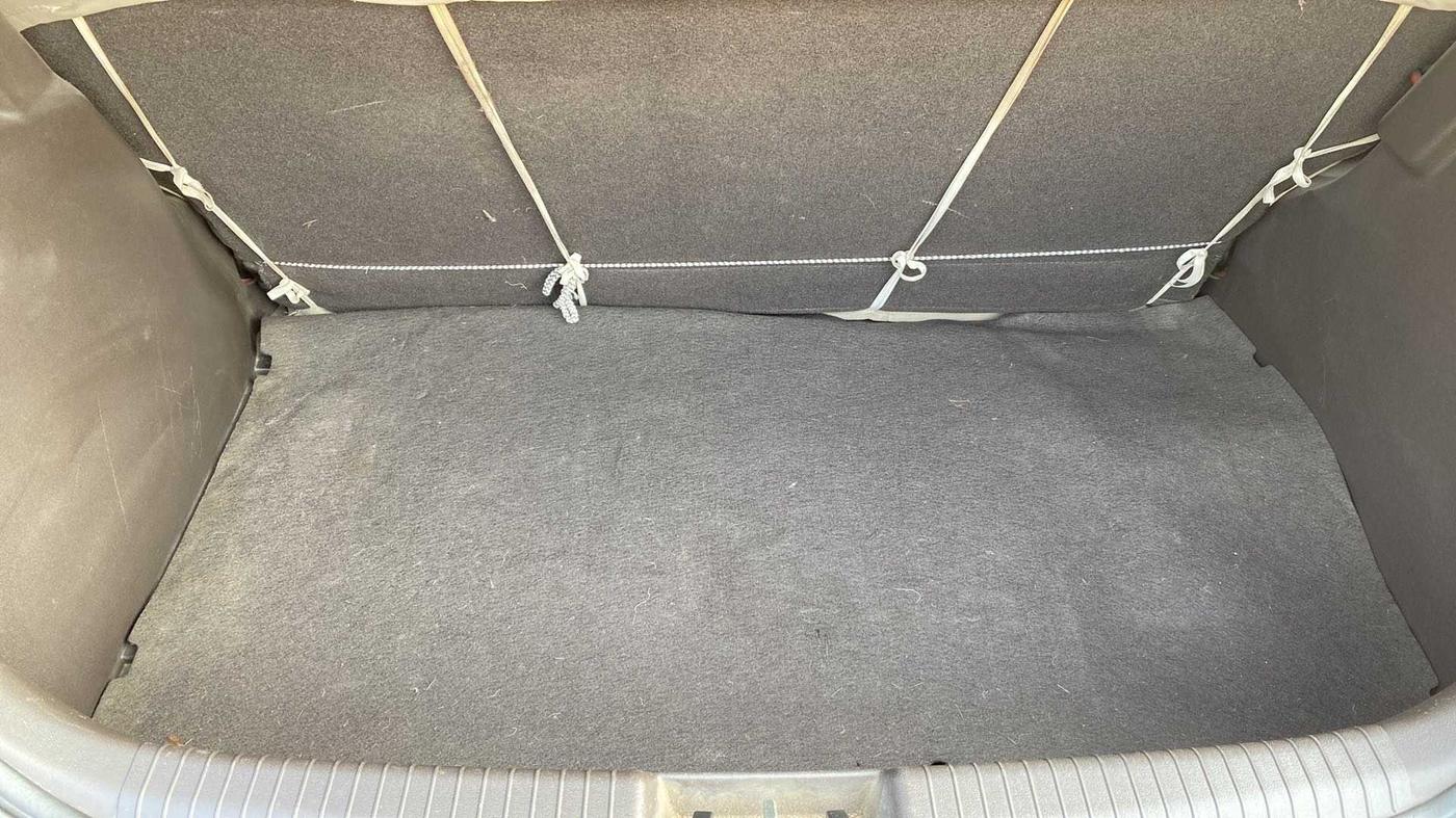 2011 Hyundai i20 MAGNA (O) 1.2, Petrol, Manual, 35,856 km, Boot Inside