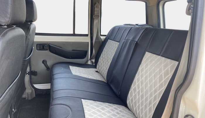 2022 Mahindra Bolero B4, Diesel, Manual, 29,115 km, Right Side Rear Door Cabin