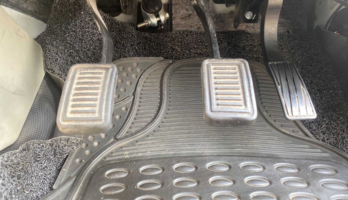 2022 Mahindra Bolero B4, Diesel, Manual, 29,115 km, Pedals