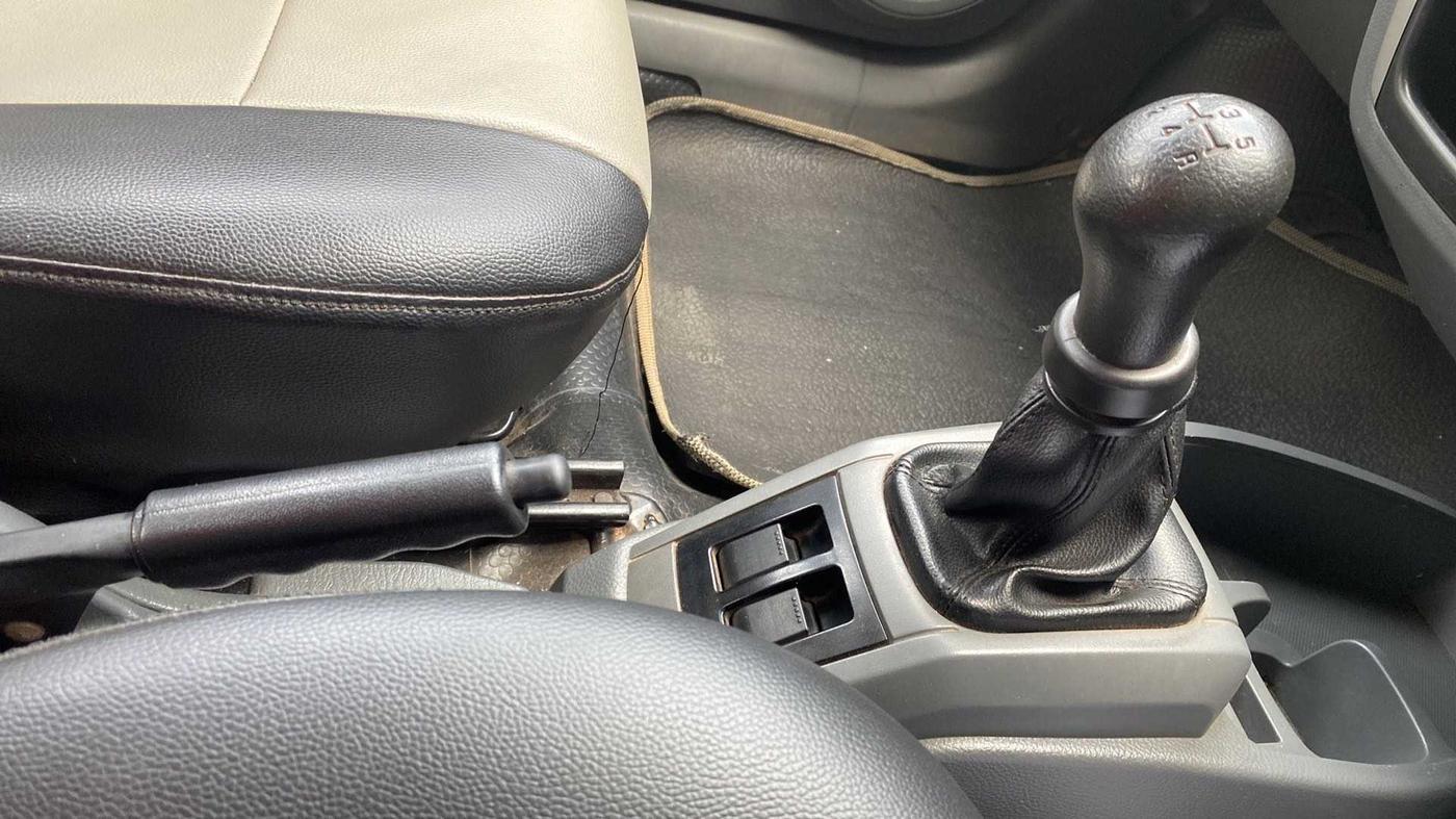 2013 Maruti Alto 800 LXI, Petrol, Manual, 70,469 km, Gear Lever