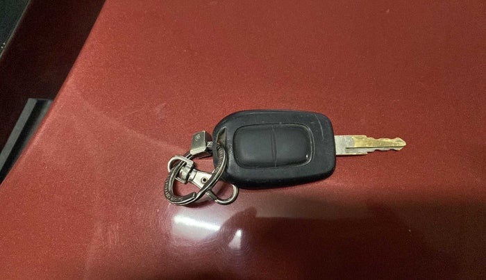 2017 Renault Kwid RXT 0.8, CNG, Manual, 86,369 km, Key Close Up