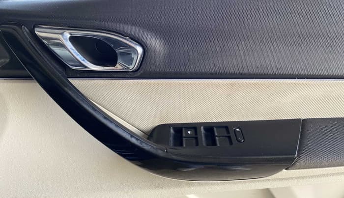 2022 Tata TIGOR XZ PLUS CNG, CNG, Manual, 27,420 km, Driver Side Door Panels Control