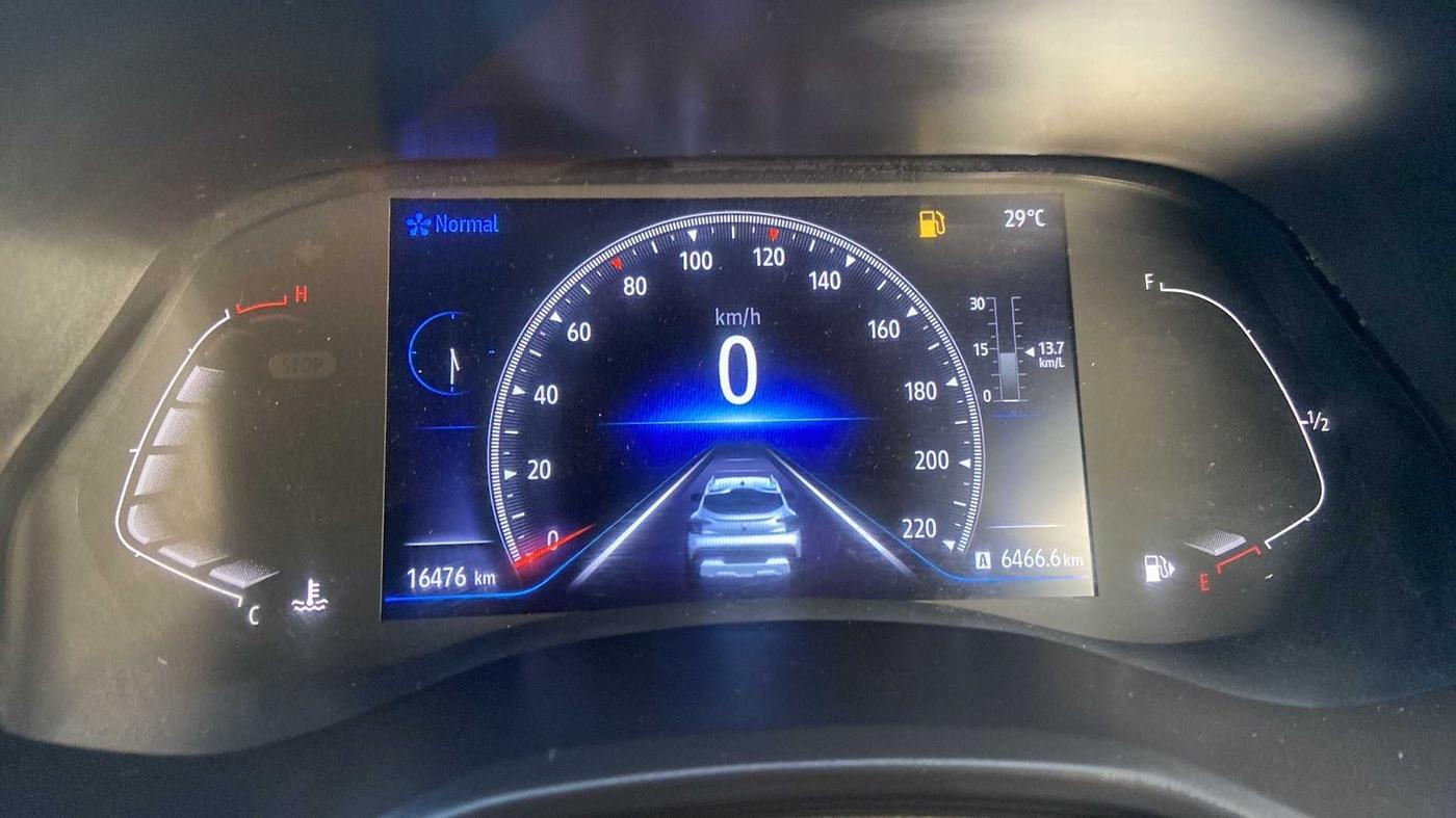2021 Renault Kiger RXZ MT, Petrol, Manual, 16,840 km, Odometer Image