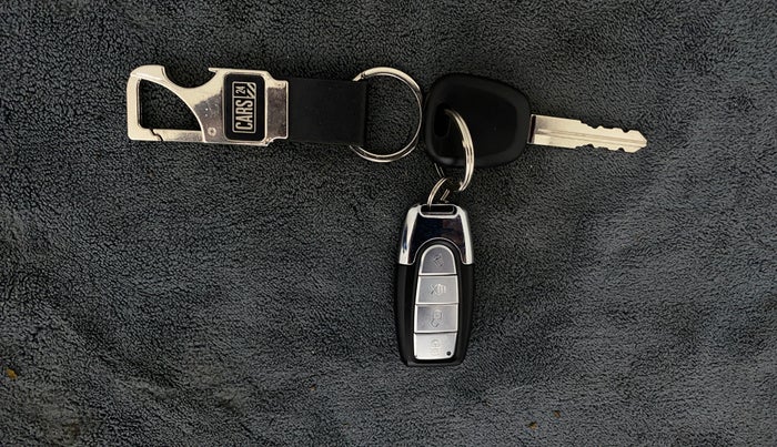 2015 Maruti Celerio VXI AMT, Petrol, Automatic, 67,635 km, Key Close Up