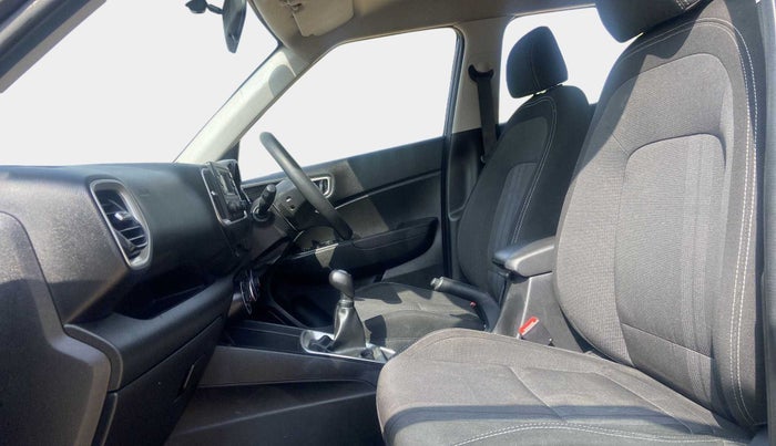 2022 Hyundai VENUE S 1.2, Petrol, Manual, 14,021 km, Right Side Front Door Cabin