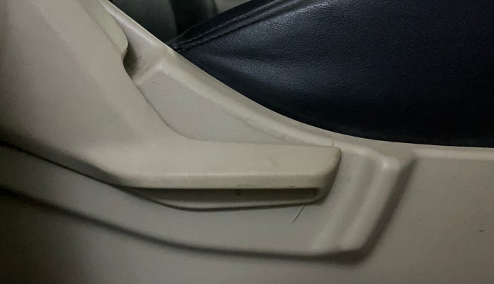 2018 Maruti Ertiga VXI SHVS, Petrol, Manual, 84,509 km, Driver Side Adjustment Panel