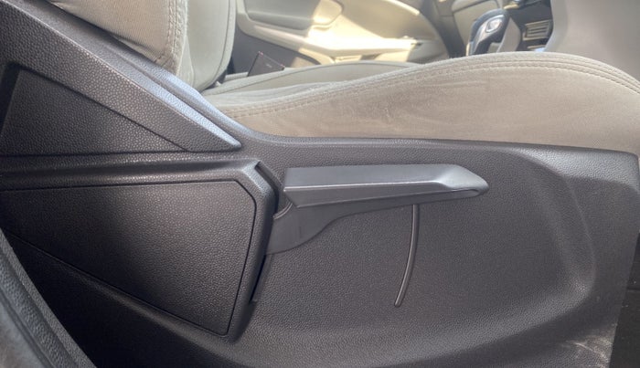 2015 Ford Ecosport TITANIUM 1.5L PETROL AT, Petrol, Automatic, 63,596 km, Driver Side Adjustment Panel