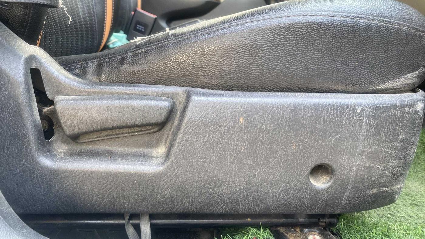 2020 Maruti Alto VXI, Petrol, Manual, 70,986 km, Driver Side Adjustment Panel