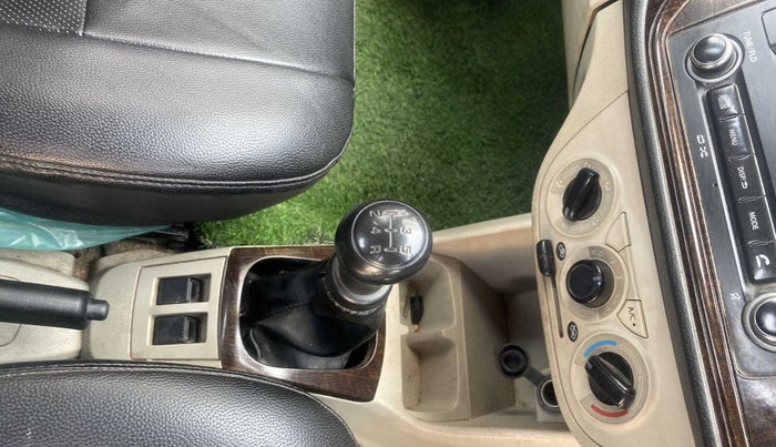 2020 Maruti Alto VXI, Petrol, Manual, 70,986 km, Gear Lever
