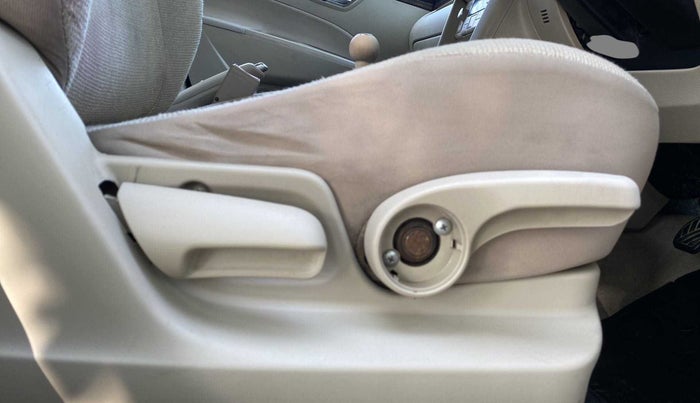 2016 Maruti Swift Dzire ZXI, Petrol, Manual, 87,691 km, Driver Side Adjustment Panel