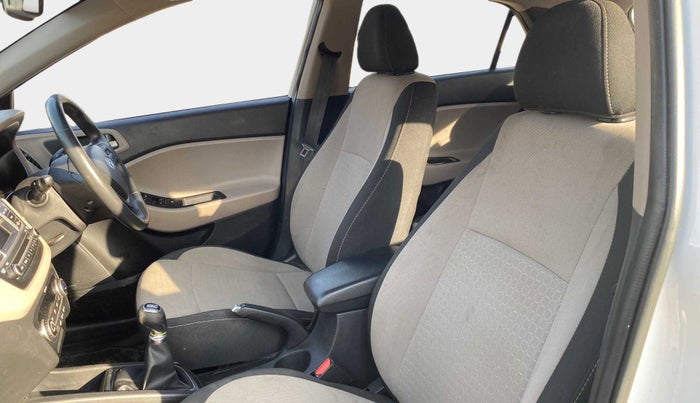 2016 Hyundai Elite i20 ASTA 1.2, Petrol, Manual, 60,841 km, Right Side Front Door Cabin