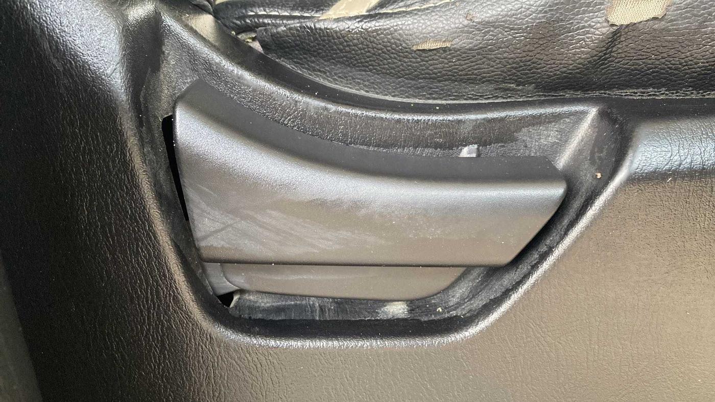 2020 Mahindra Scorpio S5, Diesel, Manual, 63,390 km, Driver Side Adjustment Panel