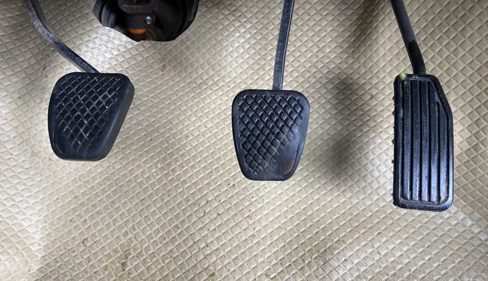 2013 Honda Brio S MT, Petrol, Manual, 87,728 km, Pedals