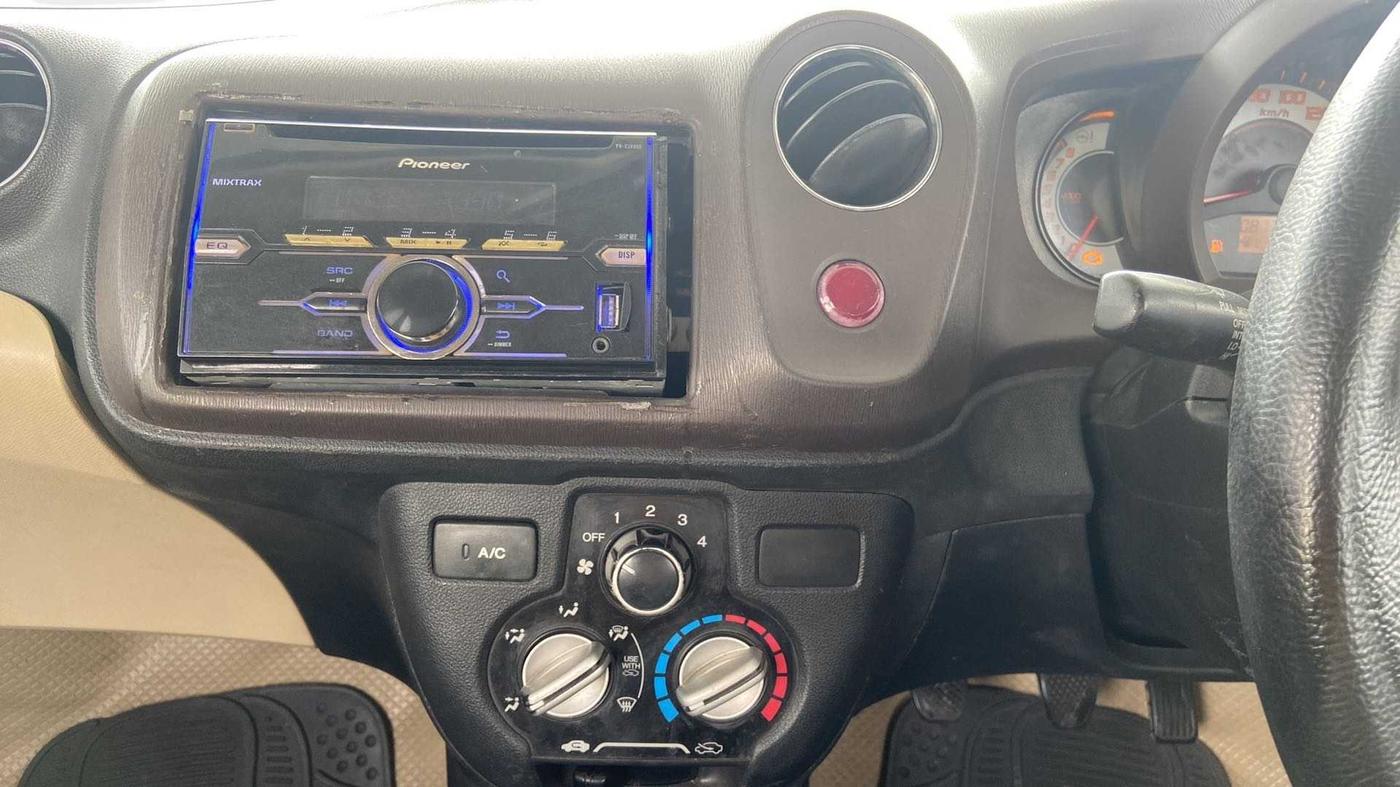 2013 Honda Brio S MT, Petrol, Manual, 87,728 km, Air Conditioner