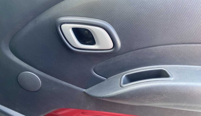 2018 Datsun Redi Go S 1.0, Petrol, Manual, 17,470 km, Driver Side Door Panels Control