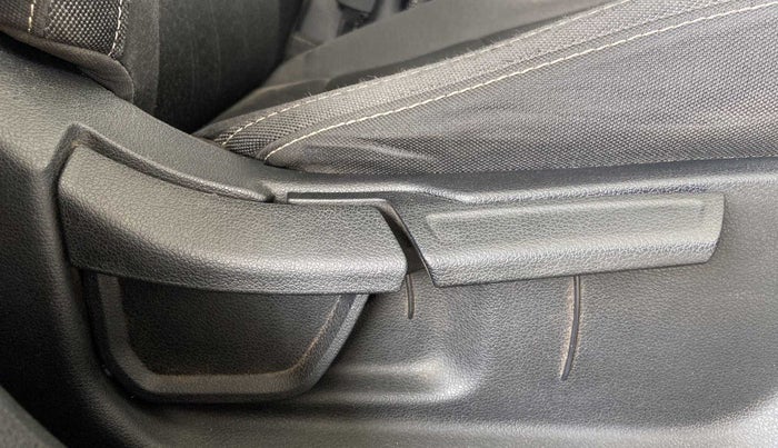 2021 Hyundai NEW I20 ASTA (O) 1.2 MT, Petrol, Manual, 47,745 km, Driver Side Adjustment Panel