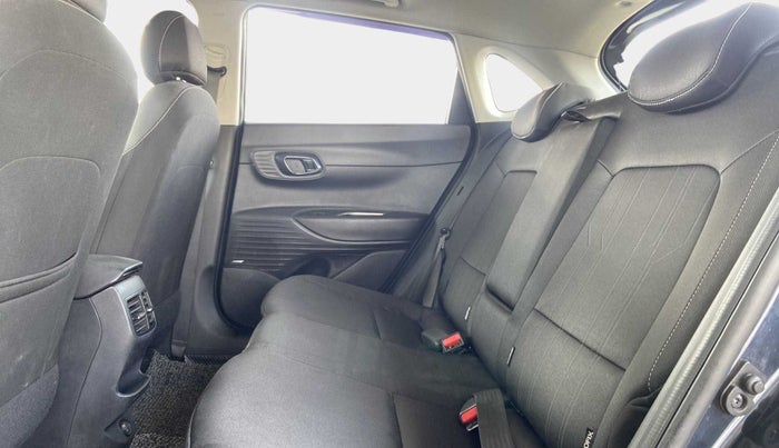 2021 Hyundai NEW I20 ASTA (O) 1.2 MT, Petrol, Manual, 47,745 km, Right Side Rear Door Cabin