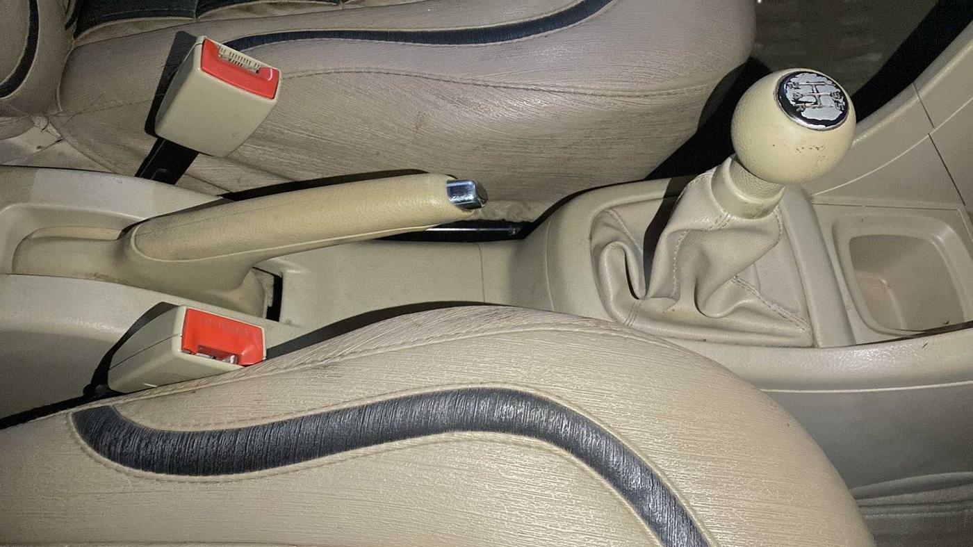 2013 Maruti Swift Dzire VXI, Petrol, Manual, 36,529 km, Gear Lever