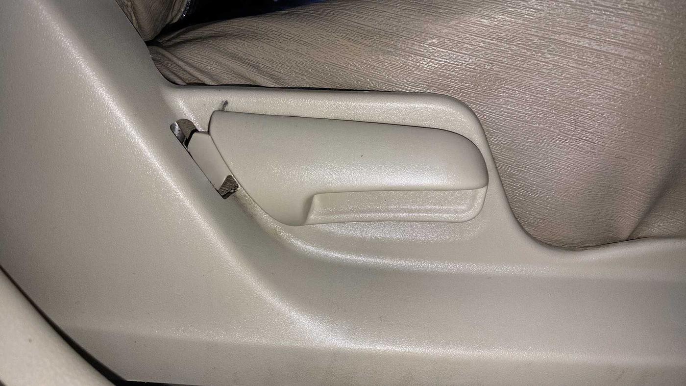 2013 Maruti Swift Dzire VXI, Petrol, Manual, 36,529 km, Driver Side Adjustment Panel