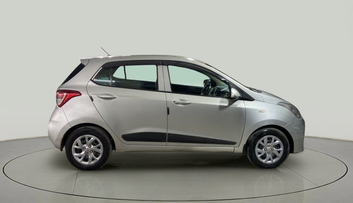 2017 Hyundai Grand i10 MAGNA 1.2 KAPPA VTVT, Petrol, Manual, 38,087 km, Right Side View