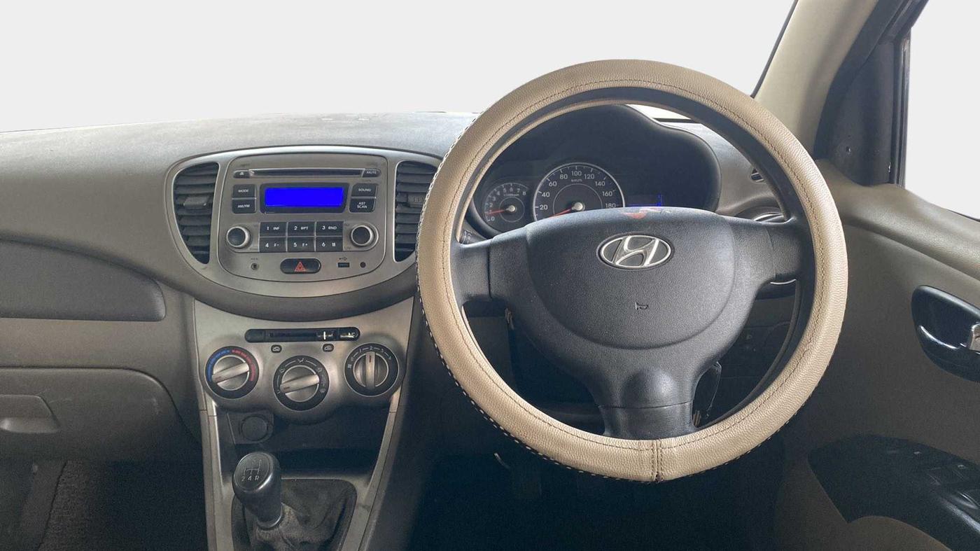 2013 Hyundai i10 MAGNA 1.2, Petrol, Manual, 96,817 km, Air Conditioner