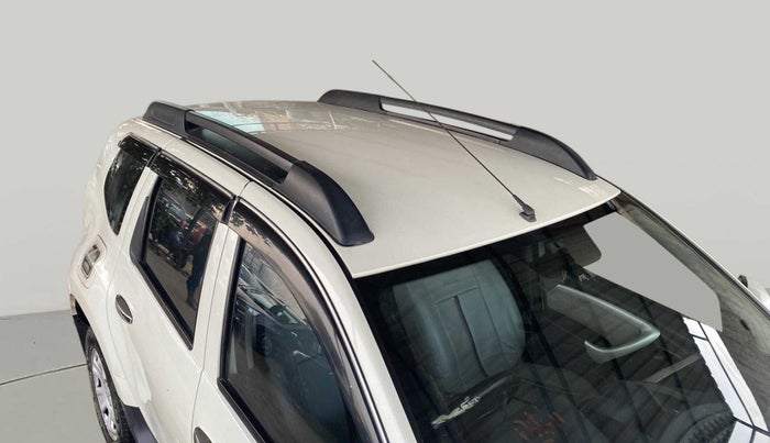 2014 Renault Duster RXL PETROL, Petrol, Manual, 29,383 km, Roof