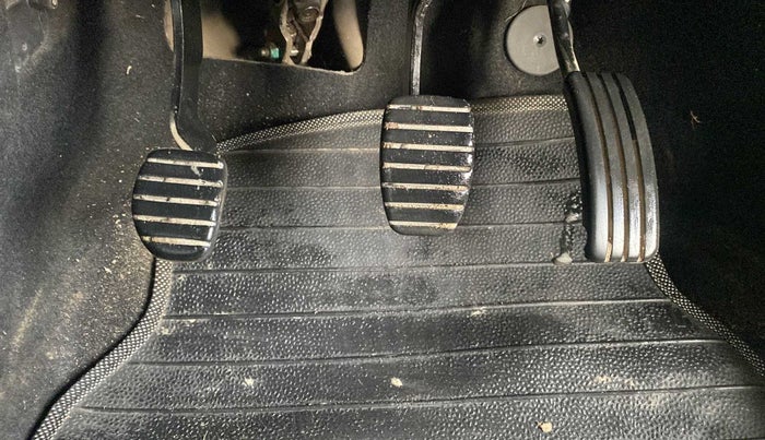 2014 Renault Duster RXL PETROL, Petrol, Manual, 29,383 km, Pedals