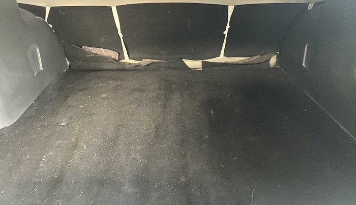 2014 Renault Duster RXL PETROL, Petrol, Manual, 29,383 km, Boot Inside