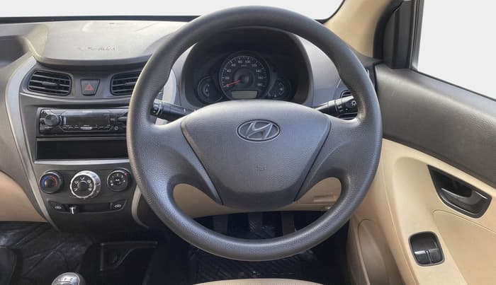 2017 Hyundai Eon ERA +, Petrol, Manual, 43,453 km, Steering Wheel Close Up