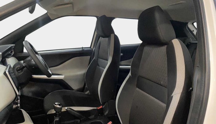 2023 Nissan MAGNITE XV MT, Petrol, Manual, 4,727 km, Right Side Front Door Cabin