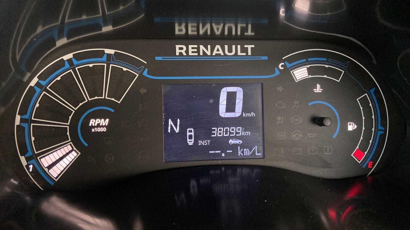 2021 Renault TRIBER RXZ AMT DUAL TONE, Petrol, Automatic, 38,101 km, Odometer Image