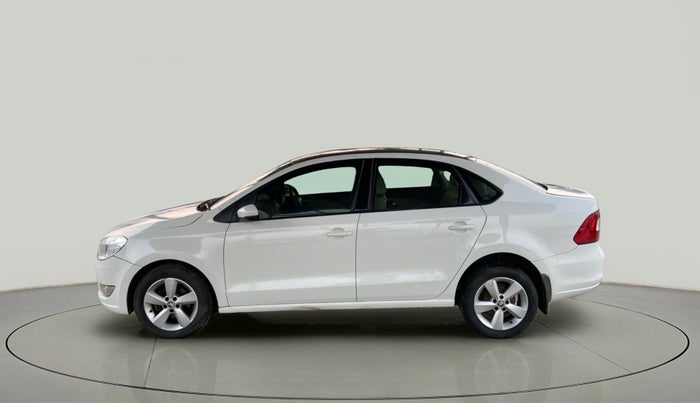 2016 Skoda Rapid AMBITION 1.6 MPI MT, Petrol, Manual, 1,04,698 km, Left Side