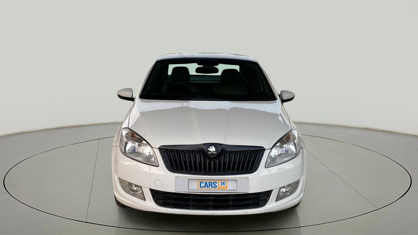 2016 Skoda Rapid AMBITION 1.6 MPI MT, Petrol, Manual, 1,04,698 km, Front