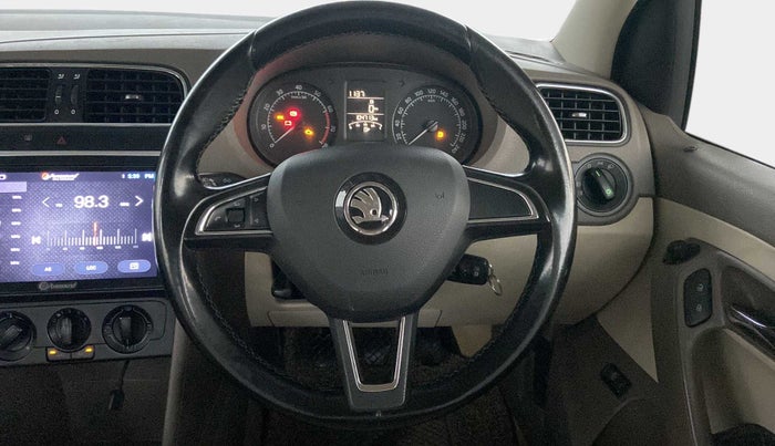 2016 Skoda Rapid AMBITION 1.6 MPI MT, Petrol, Manual, 1,04,698 km, Steering Wheel Close Up