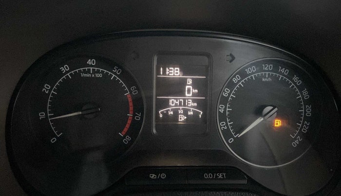 2016 Skoda Rapid AMBITION 1.6 MPI MT, Petrol, Manual, 1,04,698 km, Odometer Image