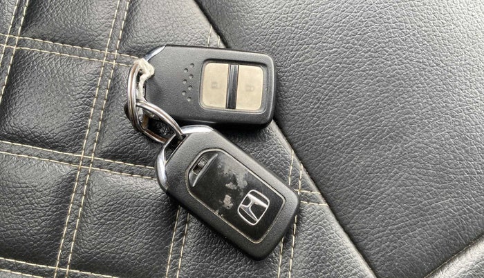 2018 Honda BR-V 1.5L I-VTEC V CVT, Petrol, Automatic, 32,164 km, Key Close Up