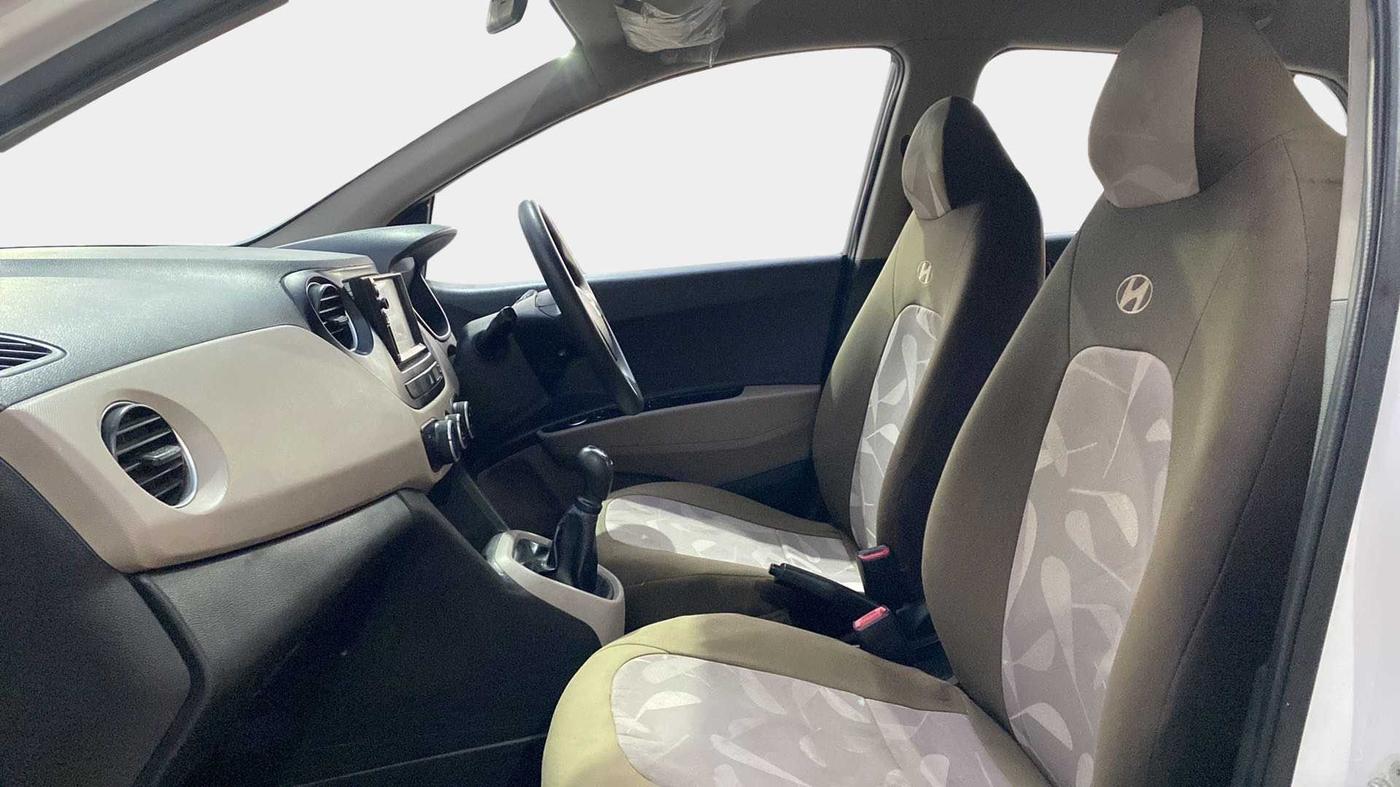 2015 Hyundai Grand i10 MAGNA 1.2 KAPPA VTVT, Petrol, Manual, 22,166 km, Right Side Front Door Cabin