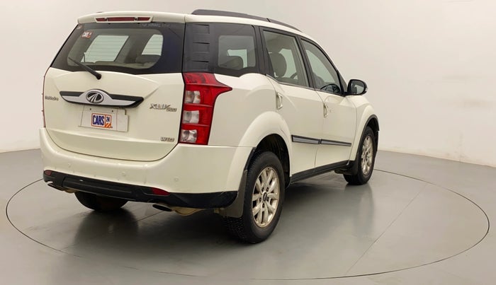 2016 Mahindra XUV500 W10, Diesel, Manual, 42,916 km, Right Back Diagonal