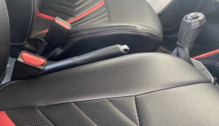 2018 Maruti IGNIS ALPHA 1.2, Petrol, Manual, 58,852 km, Gear Lever