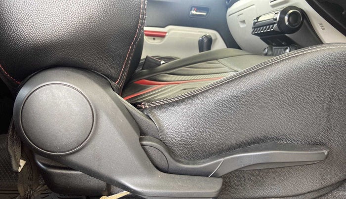 2018 Maruti IGNIS ALPHA 1.2, Petrol, Manual, 58,852 km, Driver Side Adjustment Panel