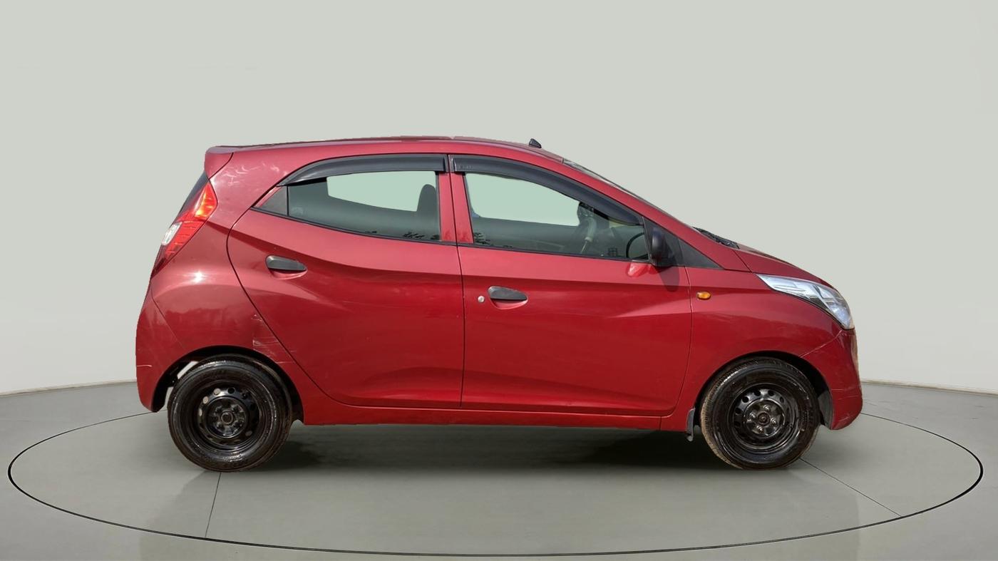 2015 Hyundai Eon D-LITE+, Petrol, Manual, 23,388 km, Right Side View