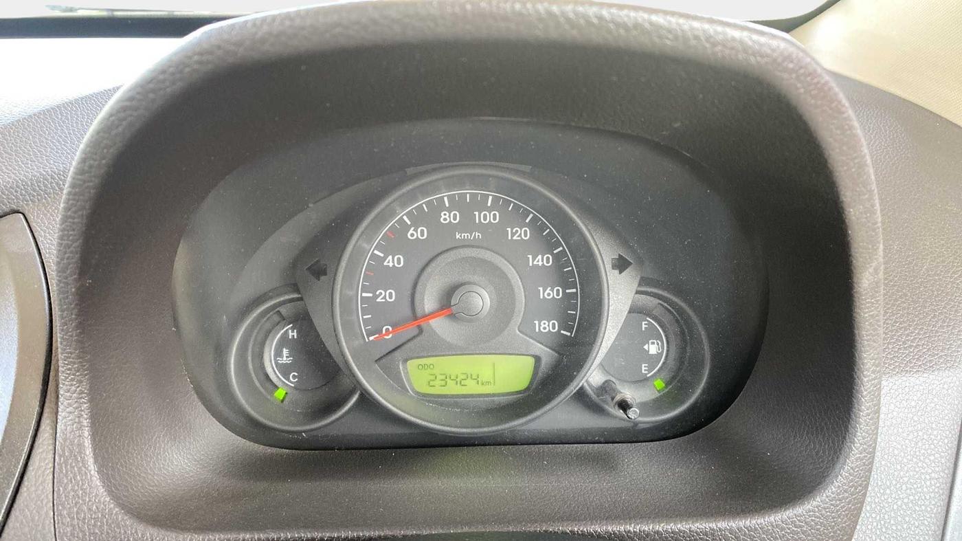 2015 Hyundai Eon D-LITE+, Petrol, Manual, 23,388 km, Odometer Image