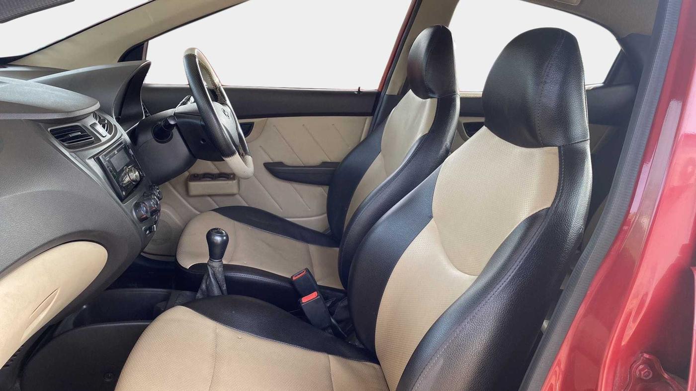 2015 Hyundai Eon D-LITE+, Petrol, Manual, 23,388 km, Right Side Front Door Cabin