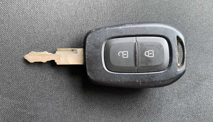 2020 Renault Kwid CLIMBER 1.0 (O), Petrol, Manual, 13,548 km, Key Close Up