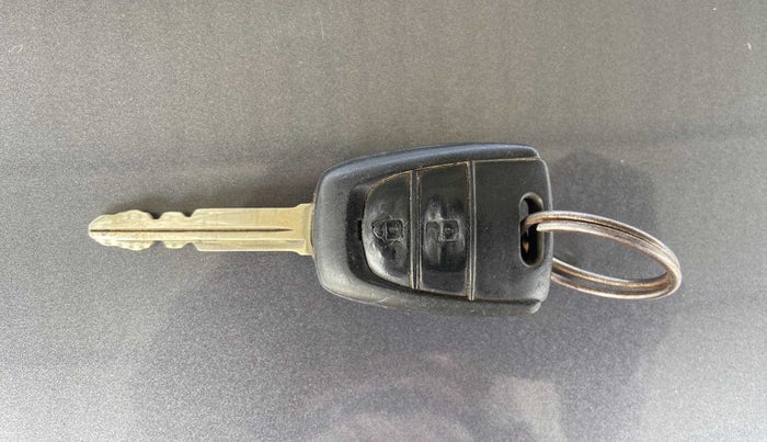 2018 Hyundai Grand i10 SPORTZ 1.2 KAPPA VTVT, Petrol, Manual, 1,08,675 km, Key Close Up